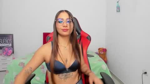 sweet_coral_ online show from 02.03.26