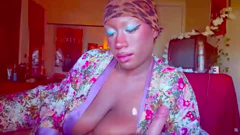 Snapshot of sweet_dhalia chatting on 10.25.25 SweetDahlia online show from 10.25.25