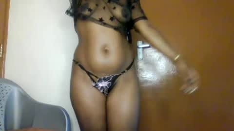 Snapshot of sweet_ebony001 chatting on 06.22.26 sweet_ebony001 online show from 06.22.26