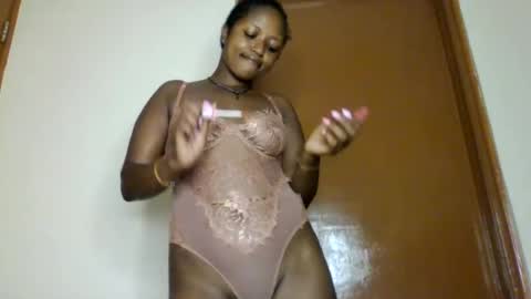 Snapshot of sweet_ebony001 chatting on 07.13.26 sweet_ebony001 online show from 07.13.26
