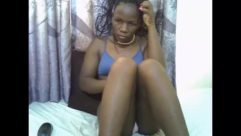 Snapshot of sweet_elisa001 chatting on 05.19.26 Edah online show from 05.19.26