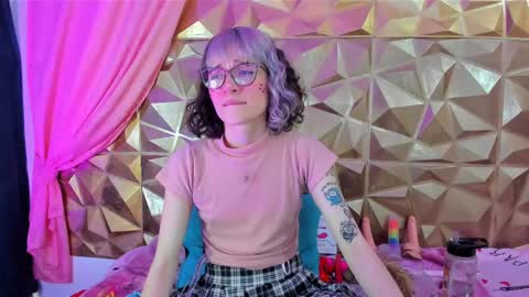  emmili  online show from 02.14.25