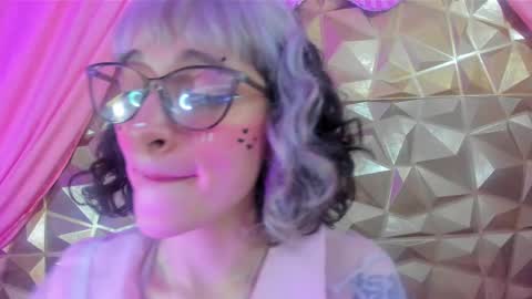  emmili  online show from 02.14.25