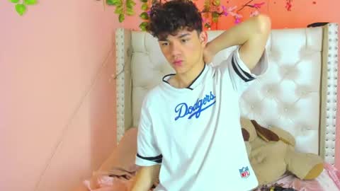 Snapshot of sweet_felixx chatting on 06.15.26 Felipe independent model online show from 06.15.26