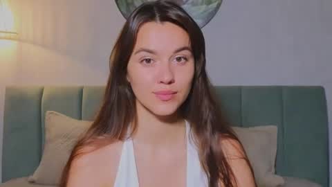 Snapshot of sweet_haeven chatting on 07.08.26 Im Mia.LOVELY PATTERNS 100 120 160 200 my toy buzzes from 2 tip online show from 07.08.26