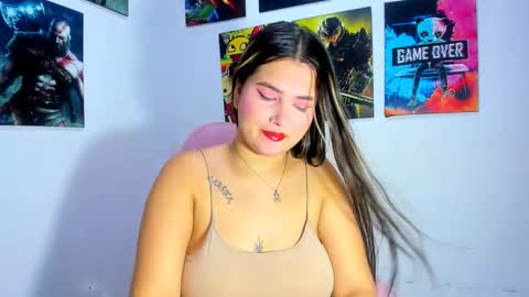 Snapshot of sweet_hanna27 chatting on 11.17.25 H A N N A online show from 11.17.25