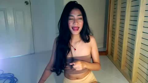 Jenny3 online show from 11.25.25