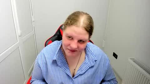Snapshot of sweet_karla_la chatting on 05.18.26 Karla online show from 05.18.26