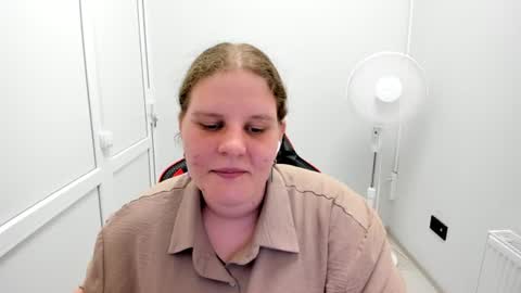 Snapshot of sweet_karla_la chatting on 07.19.26 Karla online show from 07.19.26