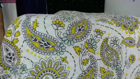 Snapshot of sweet_lady_16 chatting on 10.09.25 Lady online show from 10.09.25