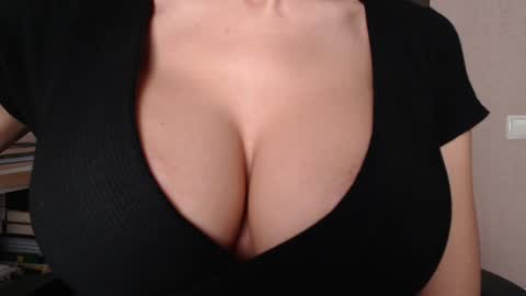 Jen online show from 11.12.25