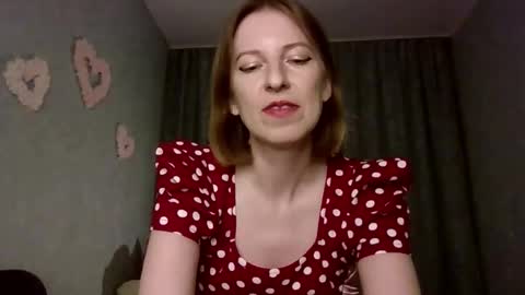 Snapshot of sweet_lilbunny chatting on 09.19.25 sweet_lilbunny online show from 09.19.25