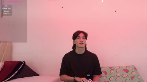 Snapshot of sweet_litle_ chatting on 05.28.26 Mia online show from 05.28.26