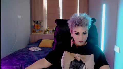 Snapshot of sweet_n_strong chatting on 02.25.26 sweet_n_strong online show from 02.25.26