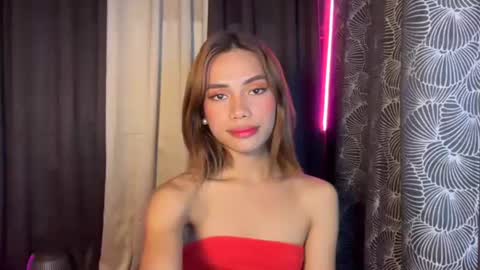 Snapshot of sweet_nikki03 chatting on 12.03.25 sweet_nikki03 online show from 12.03.25