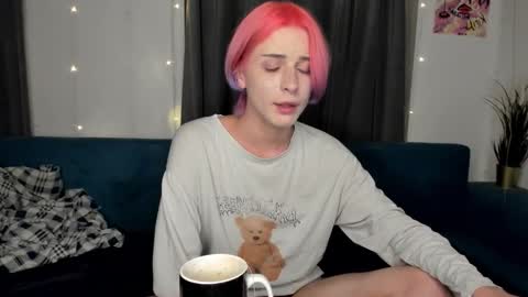 kira online show from 09.17.25