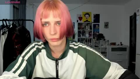 kira online show from 04.15.26