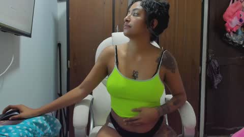 Snapshot of sweet_robyn chatting on 01.16.25 sweet_robyn online show from 01.16.25
