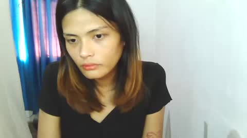 Snapshot of sweet_roela chatting on 06.27.26 sweet_roela online show from 06.27.26