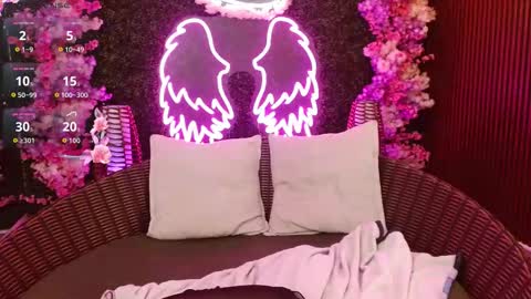 Roxanee online show from 01.18.26