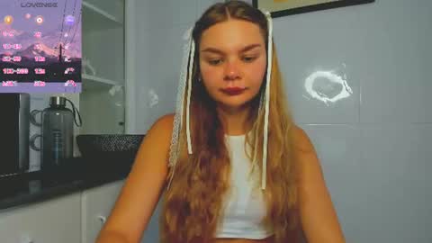 Snapshot of sweet_sabriina chatting on 06.20.26 Sabina online show from 06.20.26