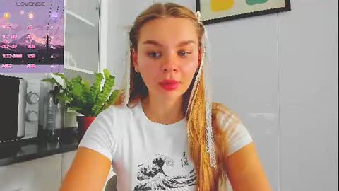Snapshot of sweet_sabriina chatting on 07.21.26 Sabina online show from 07.21.26