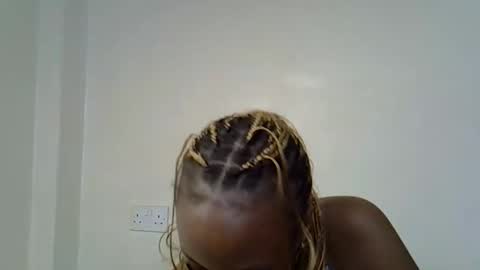 Elina online show from 12.19.25