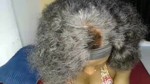 ellanah Tracie online show from 10.22.25