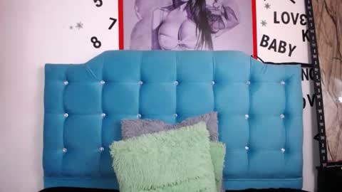 Adriana online show from 11.03.25