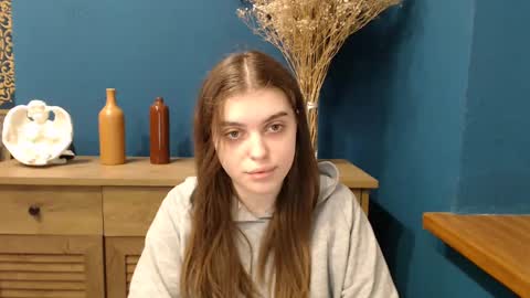 Rebecca online show from 03.04.25