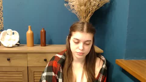 Rebecca online show from 03.04.25