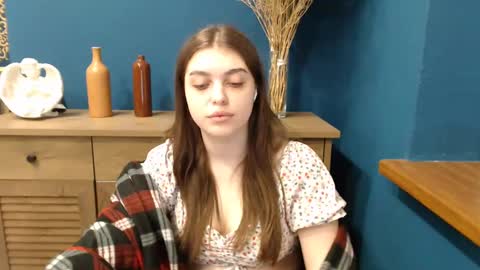 Rebecca online show from 03.05.25