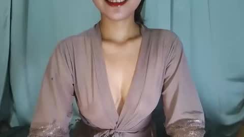 Snapshot of sweet_thea19 chatting on 10.29.25 sweet_thea19 online show from 10.29.25