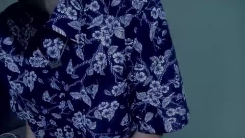 Snapshot of sweet_tippot chatting on 10.28.25 Tippot and Germaine online show from 10.28.25