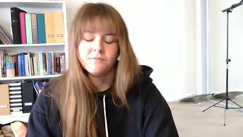 Heidi Brenner - Please check bio for schedule  FAQ online show from 01.23.25