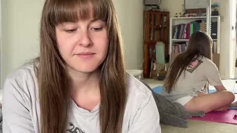 Snapshot of sweet_truffle chatting on 04.06.26 Heidi Brenner - Please check bio for schedule FAQ online show from 04.06.26