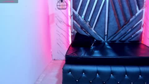 Snapshot of sweet_venus4 chatting on 12.31.24 sweet_venus4 online show from 12.31.24