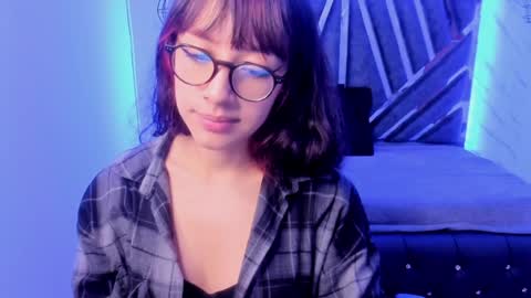 Snapshot of sweet_venus4 chatting on 01.24.25 sweet_venus4 online show from 01.24.25