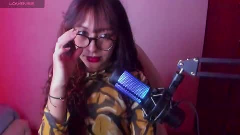 Snapshot of sweet_venus4 chatting on 02.26.25 sweet_venus4 online show from 02.26.25