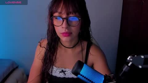 Snapshot of sweet_venus4 chatting on 02.27.25 sweet_venus4 online show from 02.27.25