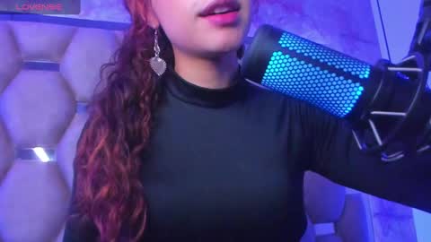 Snapshot of sweet_venus4 chatting on 03.06.25 sweet_venus4 online show from 03.06.25