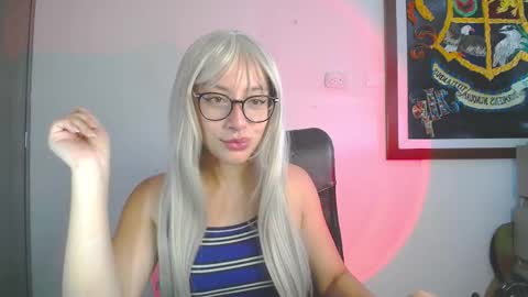 sweet_venus4 online show from 12.15.25