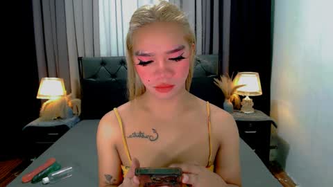 bea takashi  online show from 04.05.26