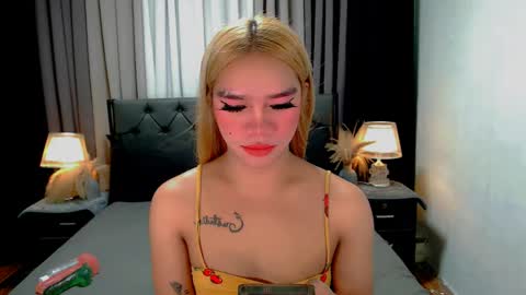 bea takashi  online show from 04.15.26