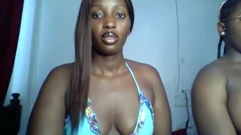 Snapshot of sweet_zuri3 chatting on 11.01.25 zuri online show from 11.01.25