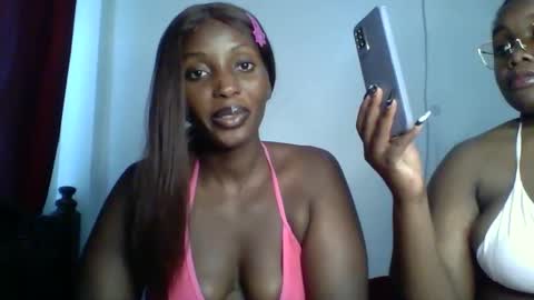 Snapshot of sweet_zuri3 chatting on 11.02.25 zuri online show from 11.02.25