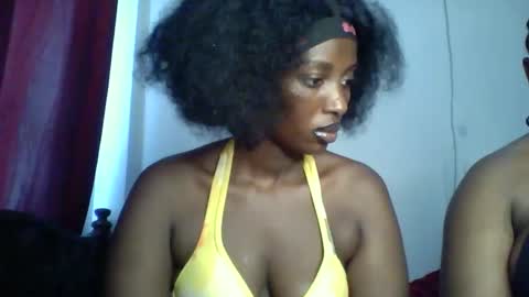 Snapshot of sweet_zuri3 chatting on 11.08.25 zuri online show from 11.08.25