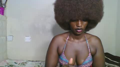 Snapshot of sweet_zuri3 chatting on 03.27.26 zuri online show from 03.27.26