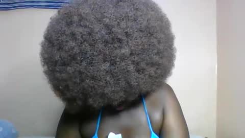 Snapshot of sweet_zuri3 chatting on 05.21.26 zuri online show from 05.21.26