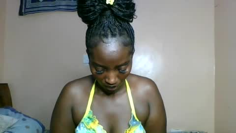 Snapshot of sweet_zuri3 chatting on 06.23.26 zuri online show from 06.23.26